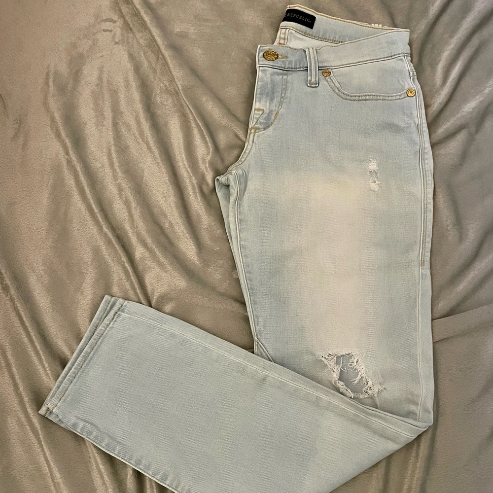 Rock & Republic Light Wash Denim Jeans